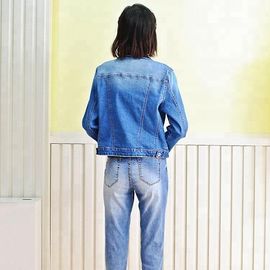 Fancy Embroidery Jeans Coat For Women , Stretch Ladies Blue Denim Jacket